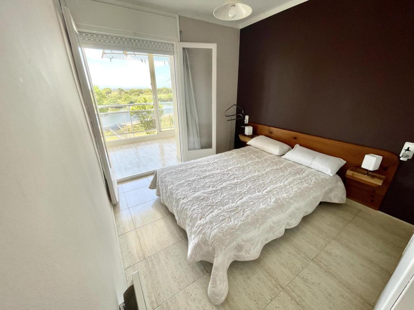 33Apartamento Soleado De Dos Habitaciones Empuriabrava Bagian luar foto