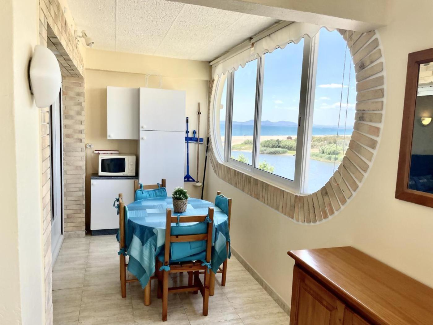33Apartamento Soleado De Dos Habitaciones Empuriabrava Bagian luar foto